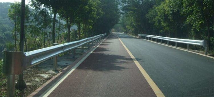 陕西安康丝网防护栏工程